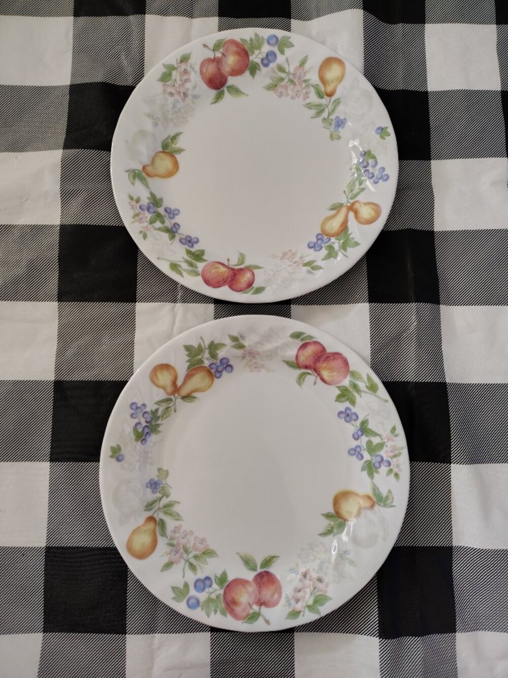 2pc Corelle Salad Plate Chutney SWIRL RIM CORNING Fruit Apple Pear Blueberries